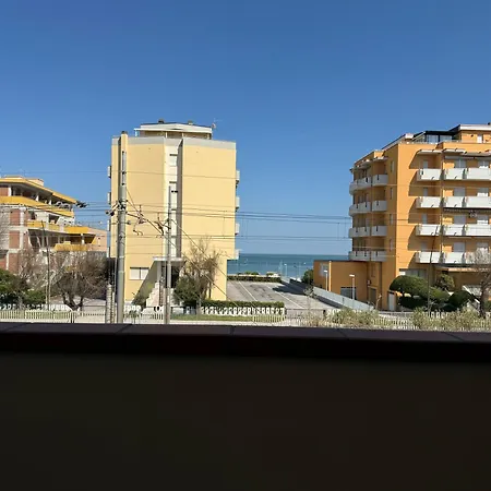 Apartment F011 - Fano, Trilocale Vista Mare Con Balcone Fano