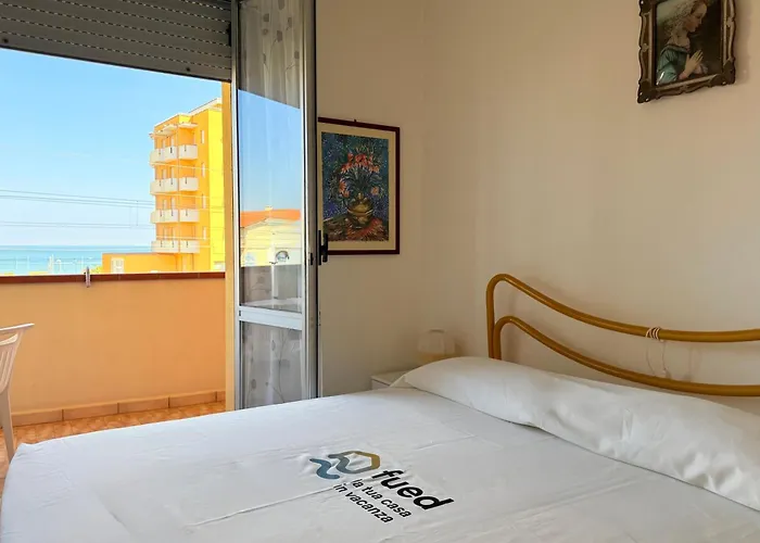 F011 - Fano, Trilocale Vista Mare Con Balcone 公寓 *